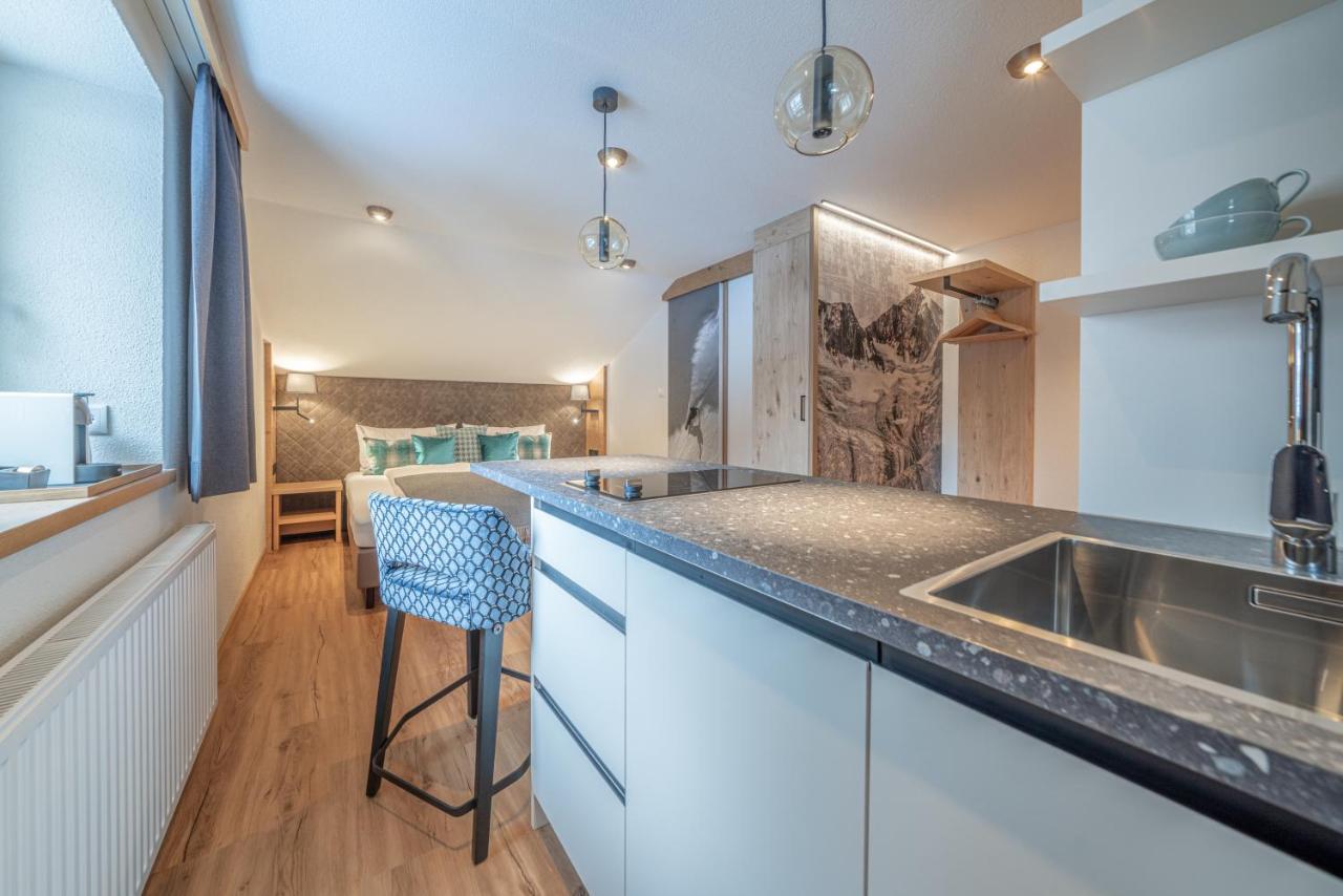 Garni Ötztal Hotell Sölden Exteriör bild