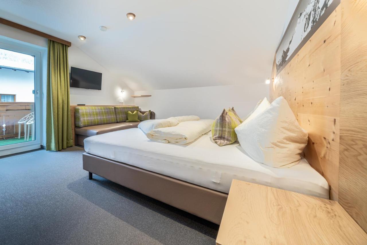 Garni Ötztal Hotell Sölden Exteriör bild