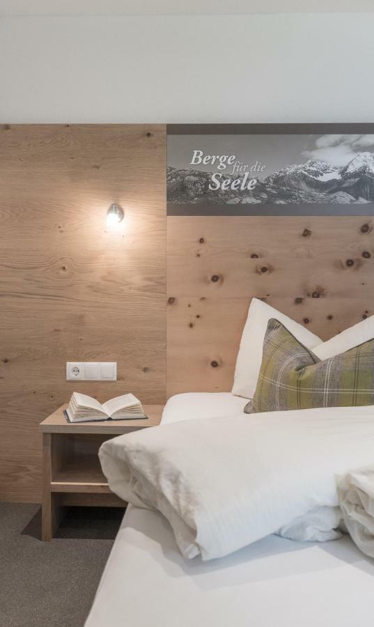 Garni Ötztal Hotell Sölden Exteriör bild