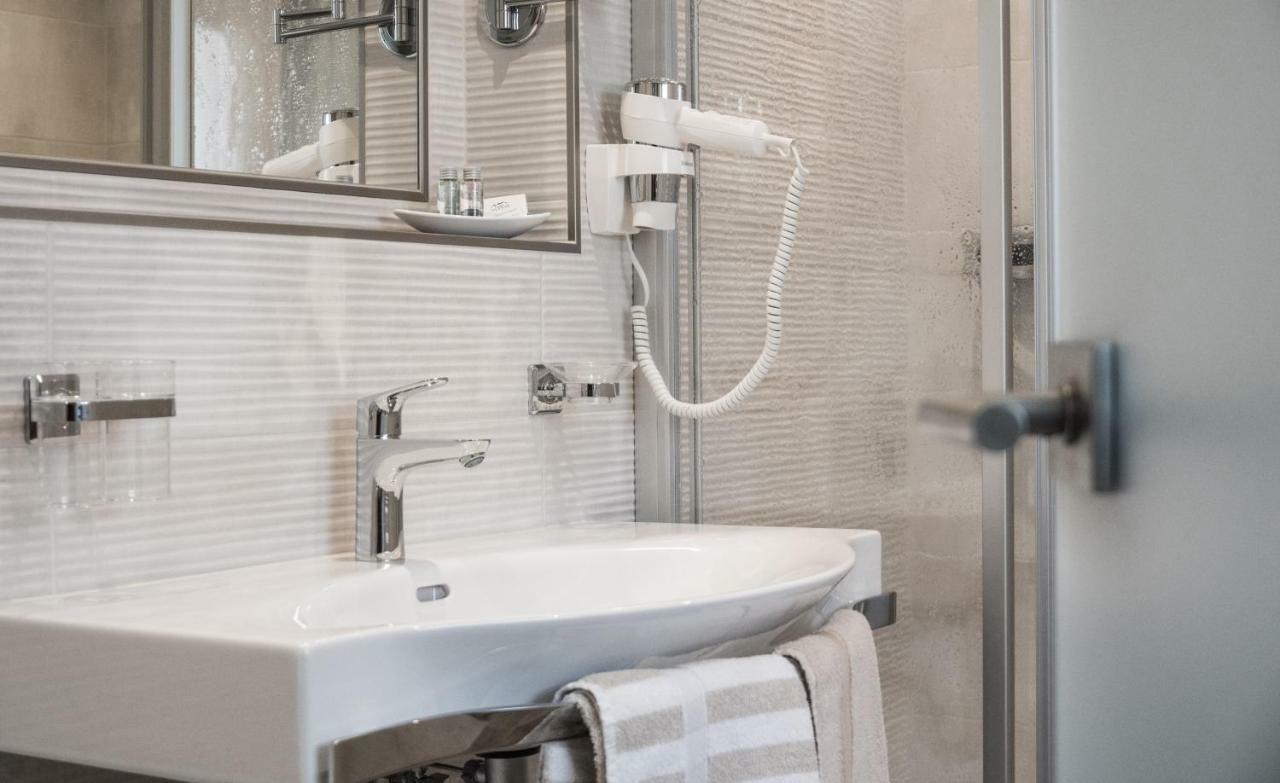 Garni Ötztal Hotell Sölden Exteriör bild